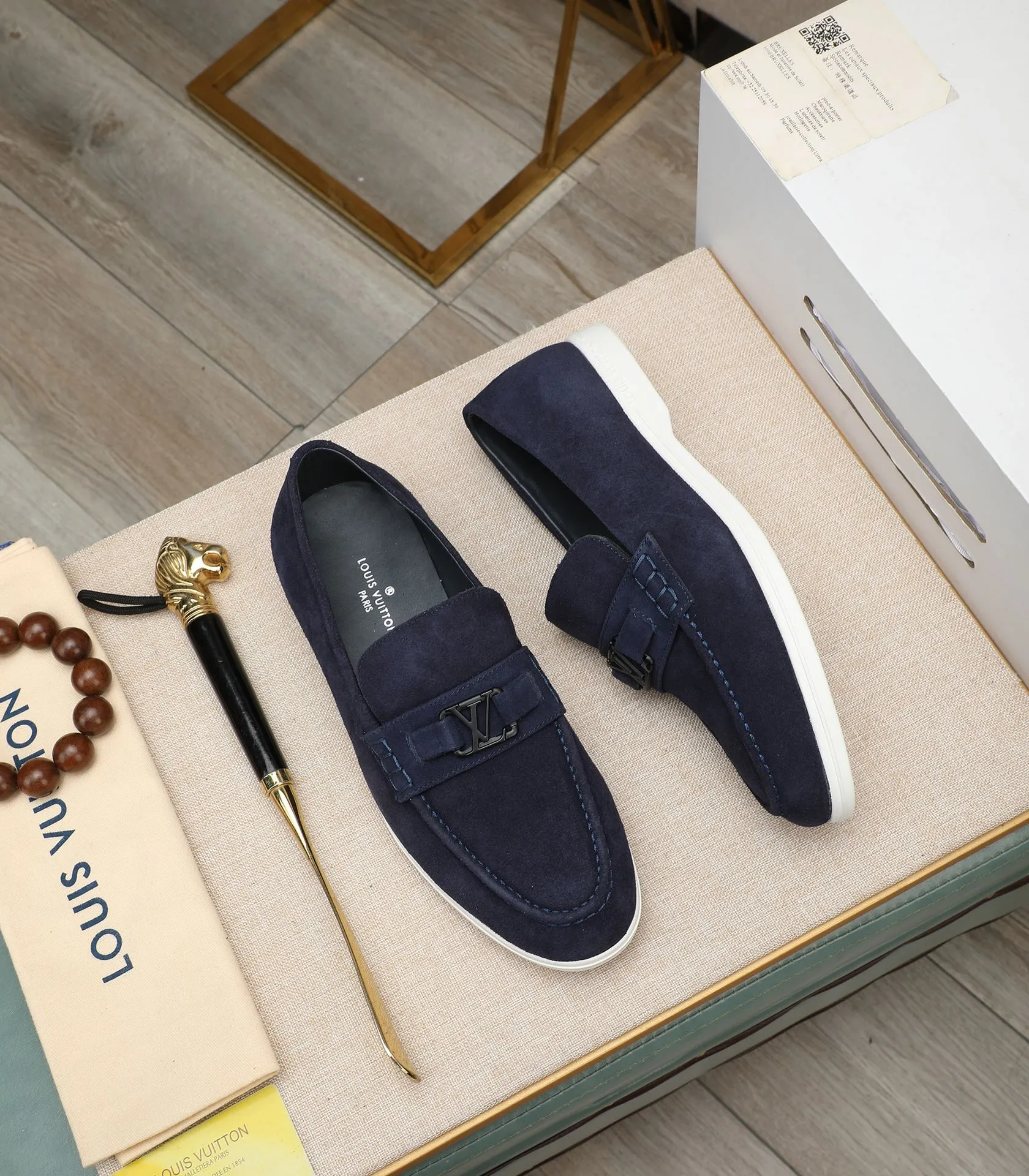 Men's shoes 💰520 📛📛【LOUIS VUITTON】Louis Vuitton 2024 official website synchronized new products 👟Milan fashion catwalk style 🇰🇾🇰🇾LV family logo, celebrity style, a must-have for fashionistas ⚠️First-layer calfskin ➕Genuine leather lining ➕Official website original version special outsole 👞Number 38-44